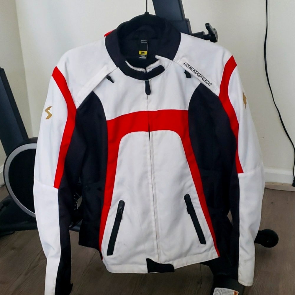 Womens riding jacket scorpion size M exo skeletal kwikwick